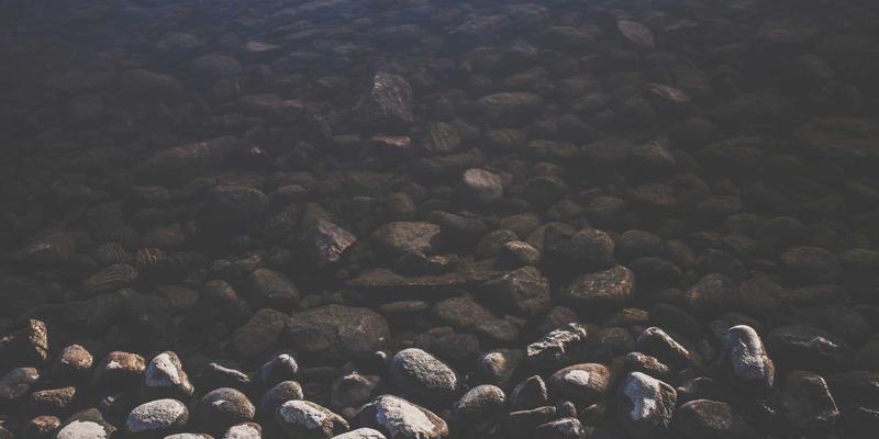 专业配镜新高度：揭秘星辰眼镜高端手工镜架从板材切割到抛光打磨的匠心工艺