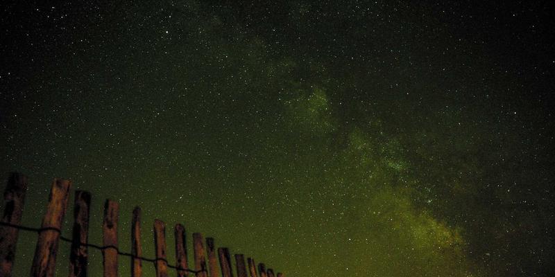 星辰眼镜43：当复古美学邂逅现代工艺，定义你的专属格调